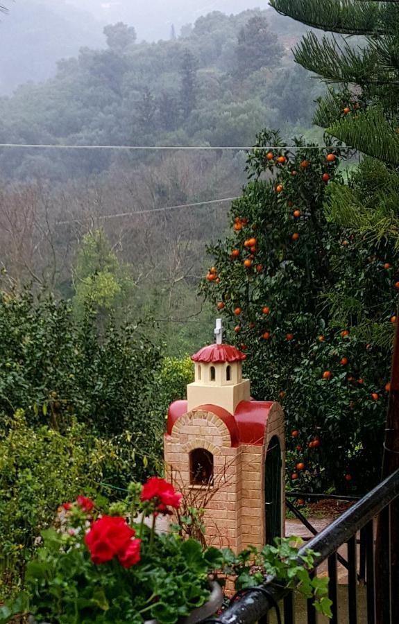 Apartmán Casa Arokaria Pendarianá Exteriér fotografie
