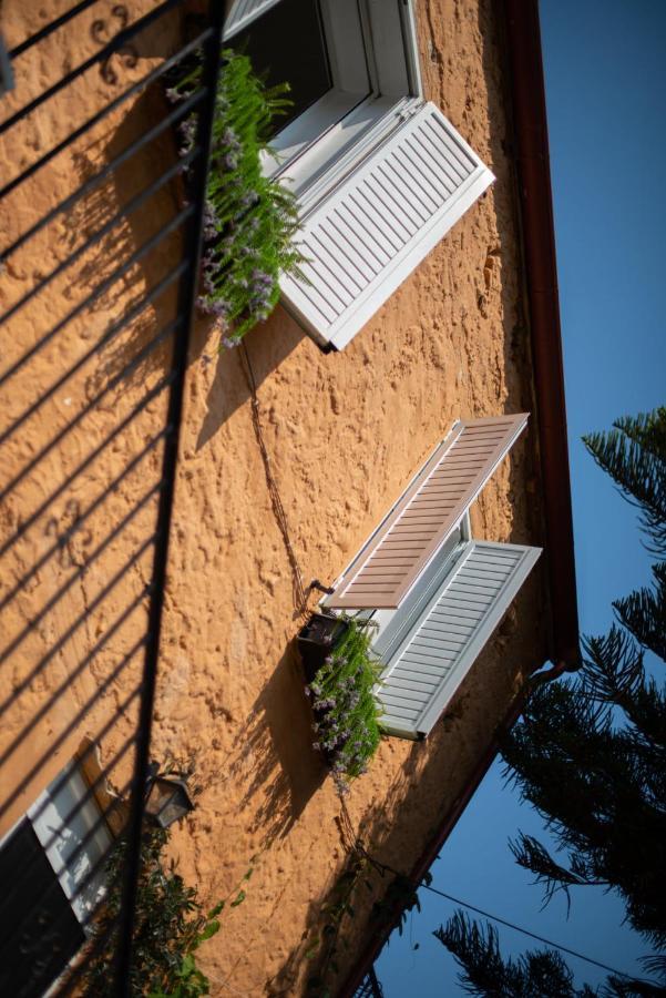 Apartmán Casa Arokaria Pendarianá Exteriér fotografie