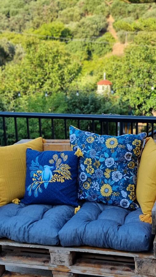 Apartmán Casa Arokaria Pendarianá Exteriér fotografie